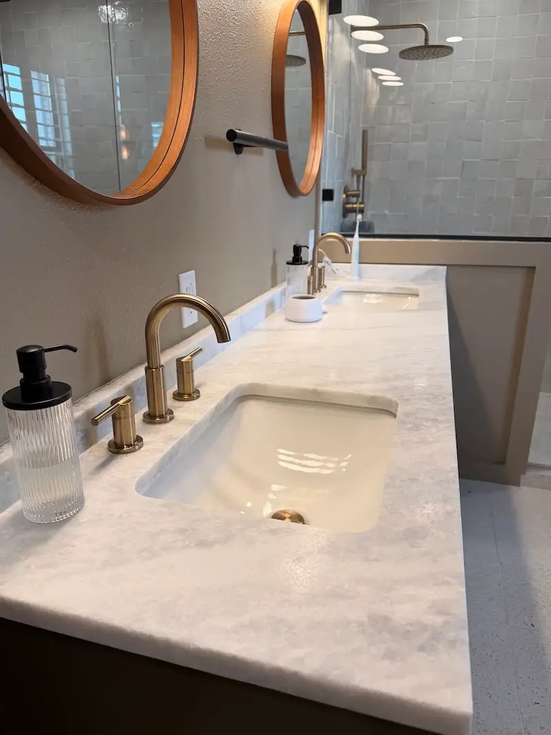 clean spotless bathroom